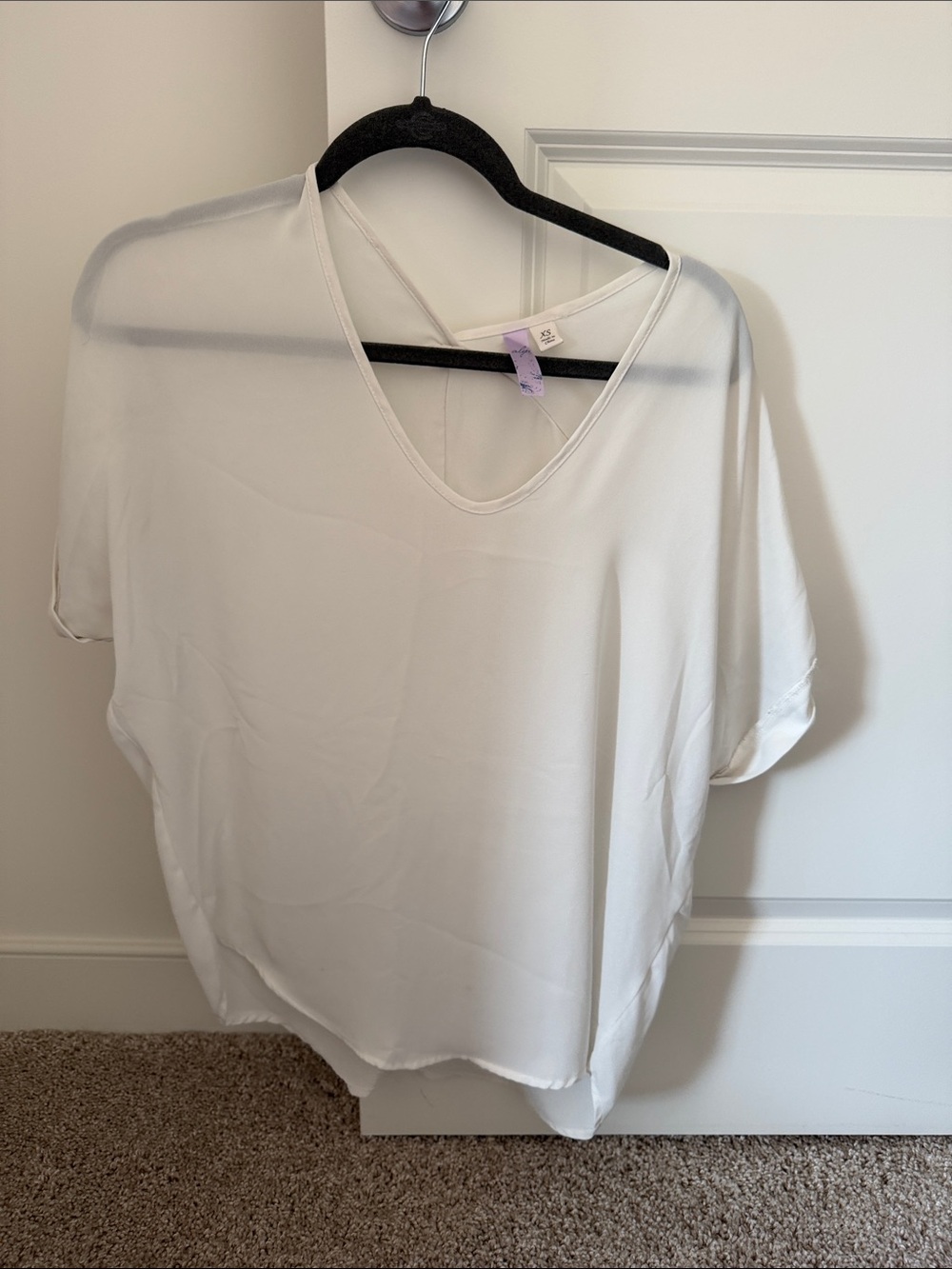 Alya Cream V-Neck Short Sleeve Blouse